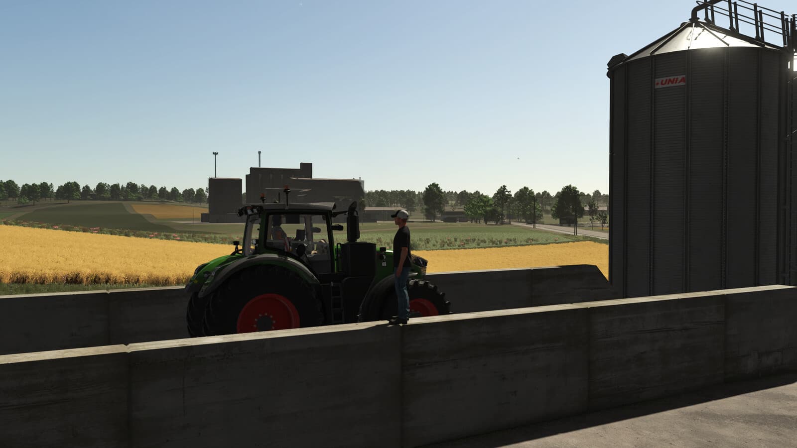 Helper Silage Compacting