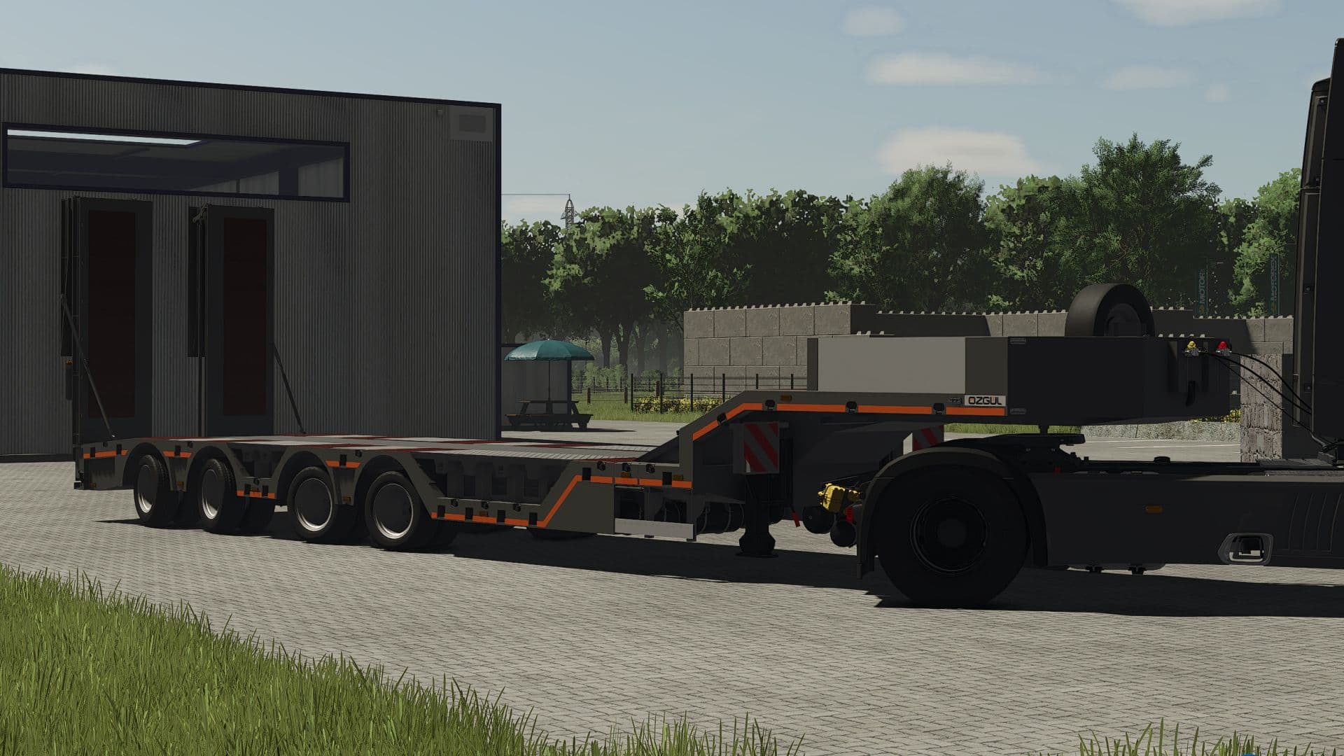 Ozgul equipment carrier