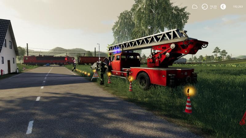 Placeable fire service with light and sound