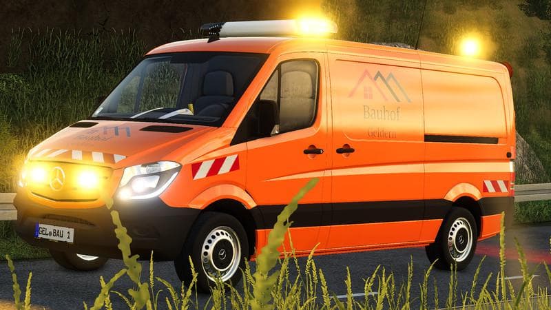 BUILDING YARD GELDERN SPRINTER WITH WARNING CROSS