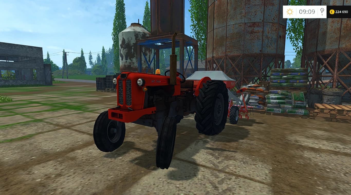 IMT 558 2WD PIERKINS RED
