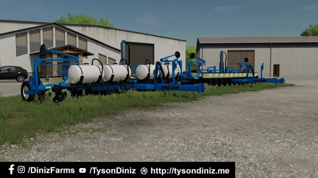 KINZE 3600 12 ROW AND 12/23 ROW PLANTERS