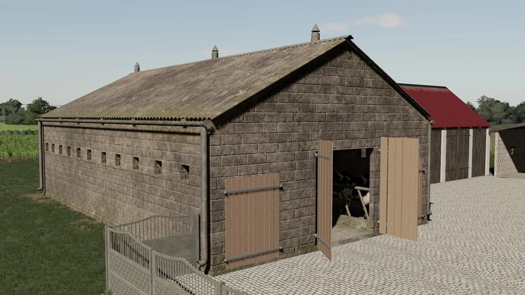 MEDIUM OLD COWSHED WITHOUT PASTURE