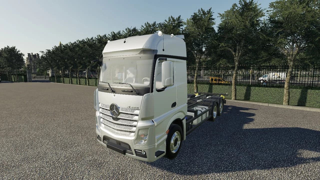 Mercedes porte container
