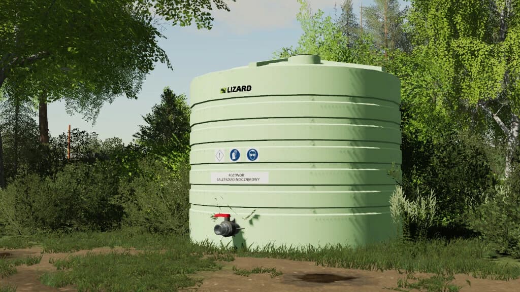 POLISH LIQUID FERTILIZER TANK