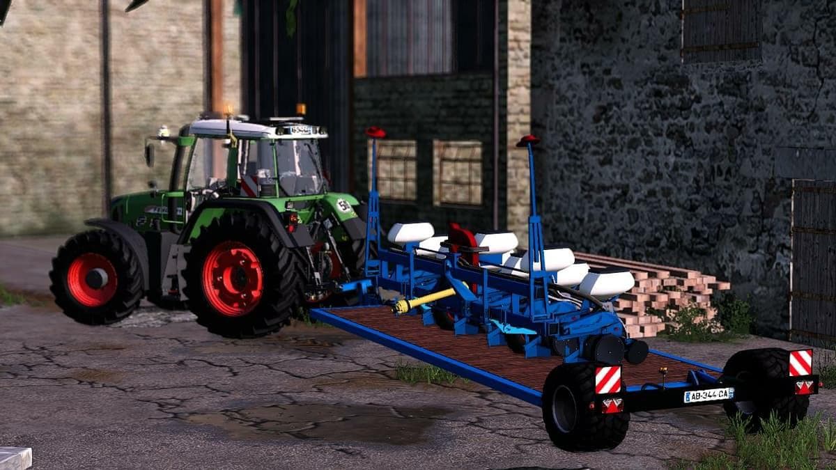 TRANSPORT TRAILER