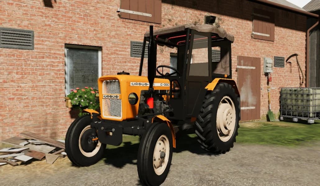 URSUS C330