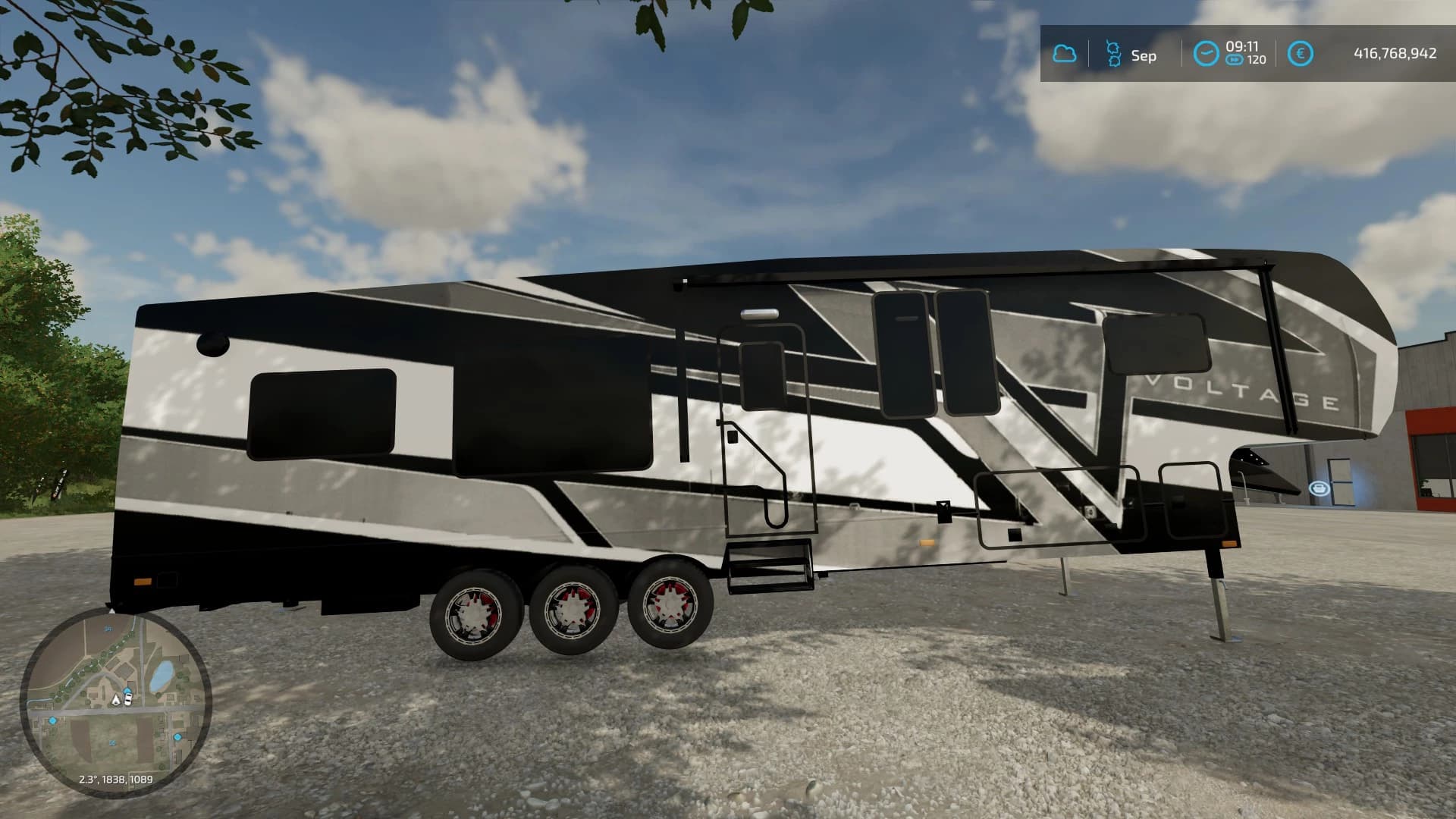 VOLTAGE 5TH WHEEL TOY HAULER CAMPER