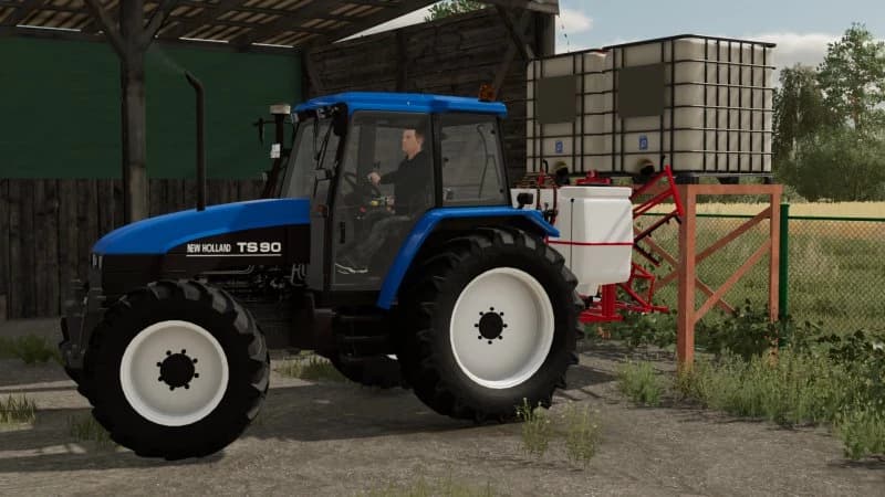 Fertilizer and herbicide tank