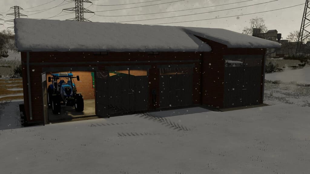 GARAGE WITH SILO