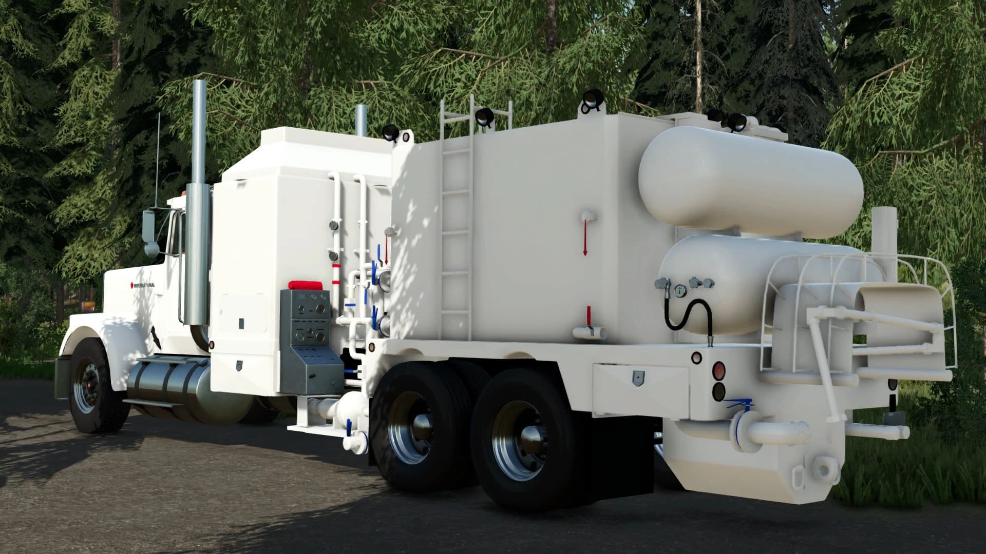 INTERNATIONAL 9300 HOT OIL TRUCK