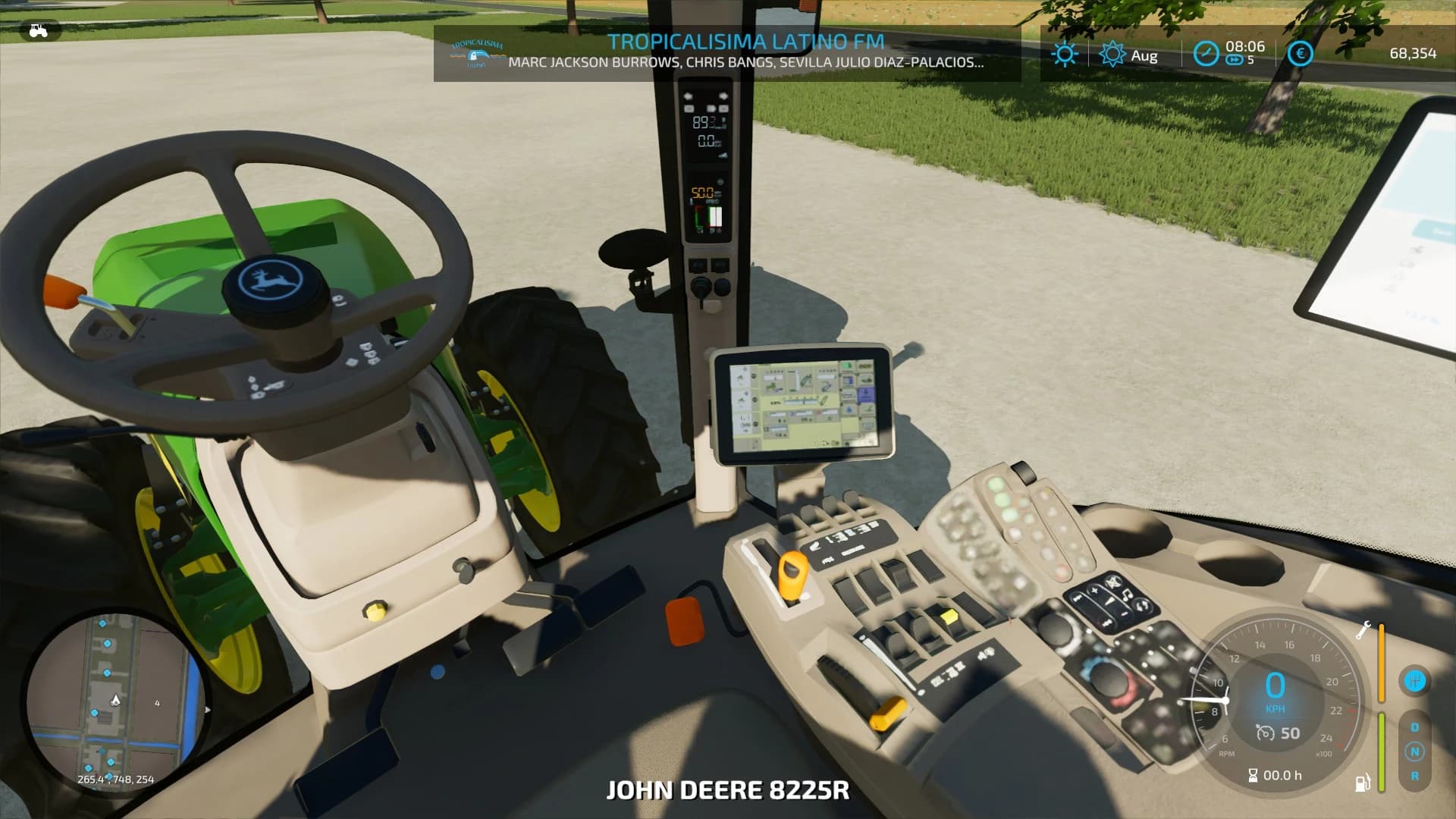 JOHN DEERE 2010 8R