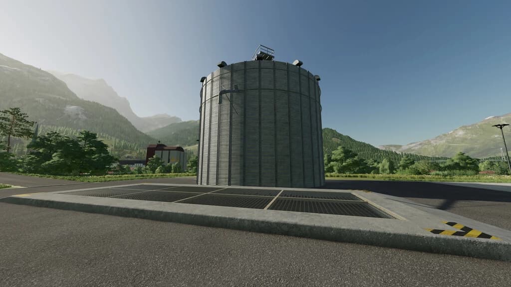 LIZARD SILOS WITH LIQUID STORAGE