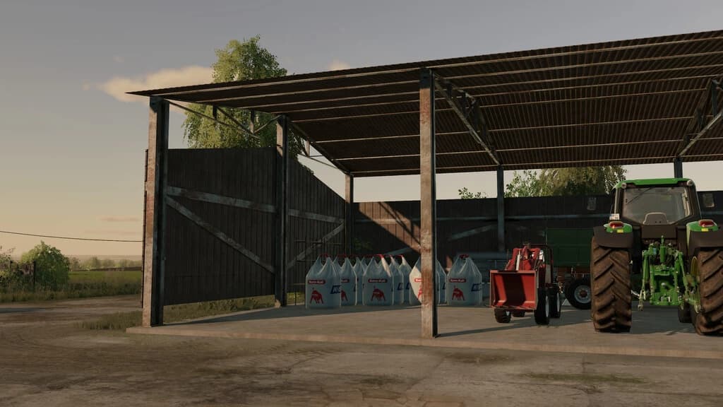 OLD RUSTY SHED 25X13M