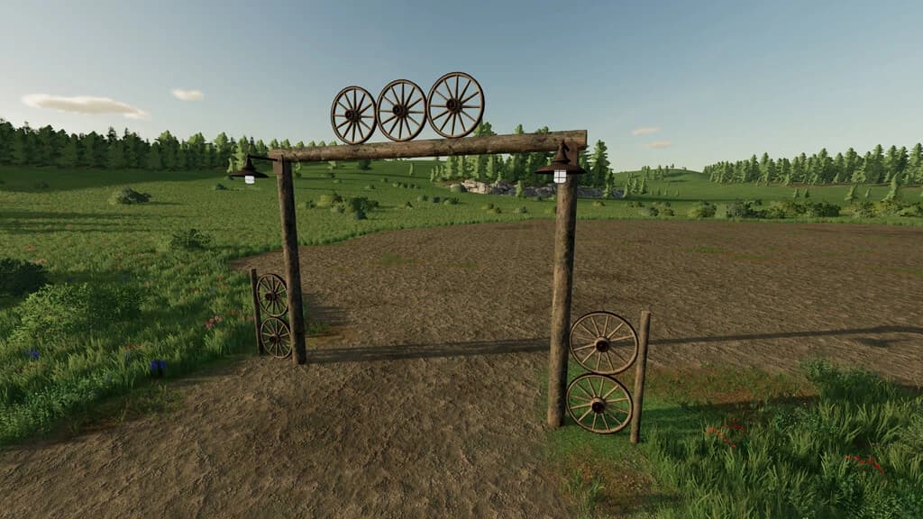 OLD WOODEN FARM ENTRANCE