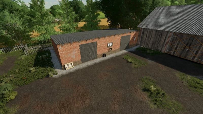 SMALL POLISH GARAGE