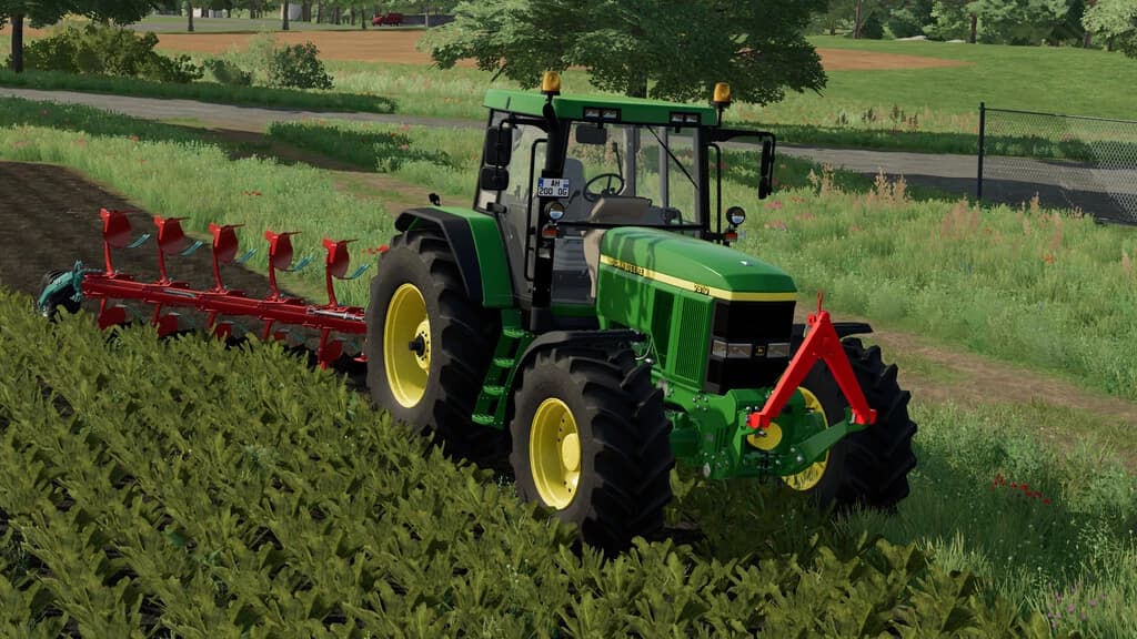 TRACTOR TRIANGLE