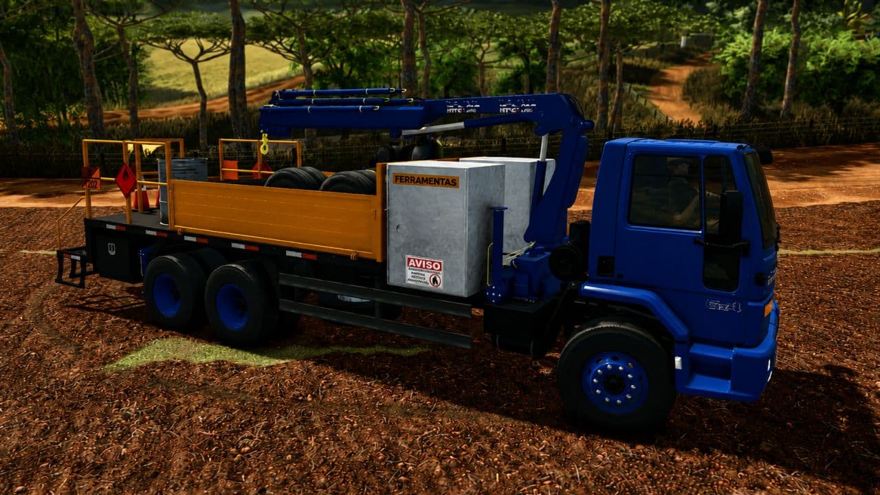 Ford Cargo Truck with Knuckle-Boom Crane (Tire Service)
